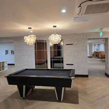 Deluxe Bedroom With Gym & Lounge * ダブリン